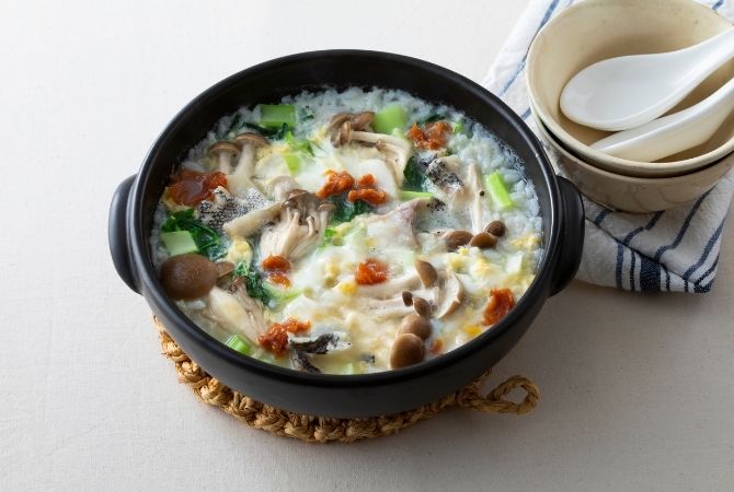 たらとしめじと小松菜の雑炊
